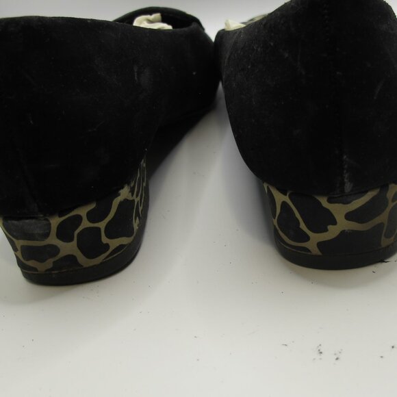 Amanda black velvet flats with giraffe print - 8.5S - Picture 3 of 7